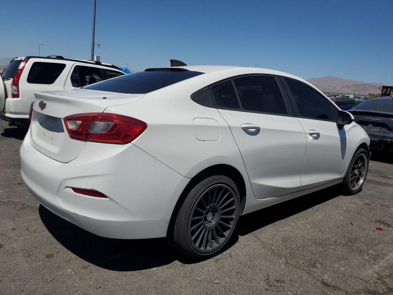 2018 CHEVROLET CRUZE