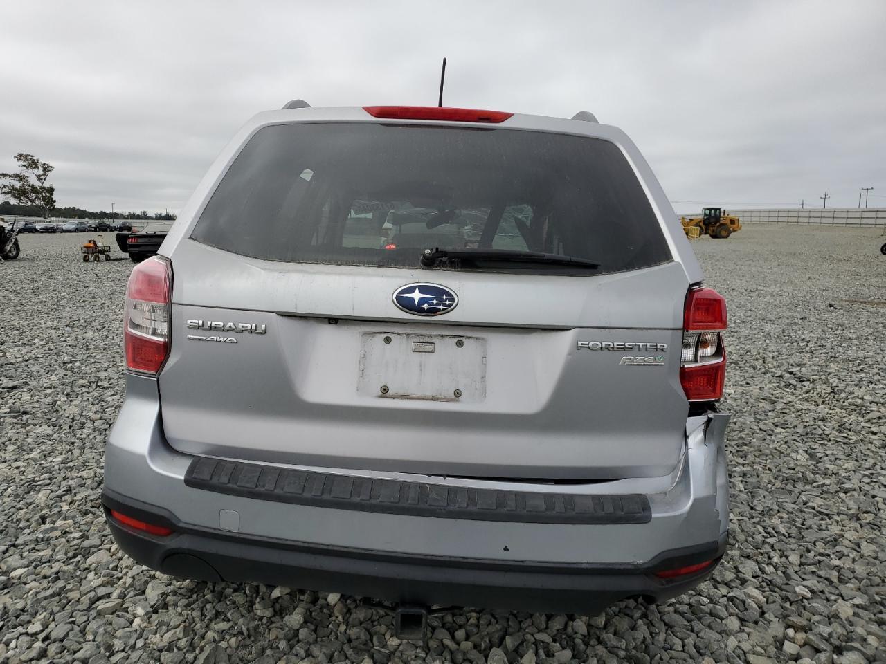 2015 SUBARU FORESTER