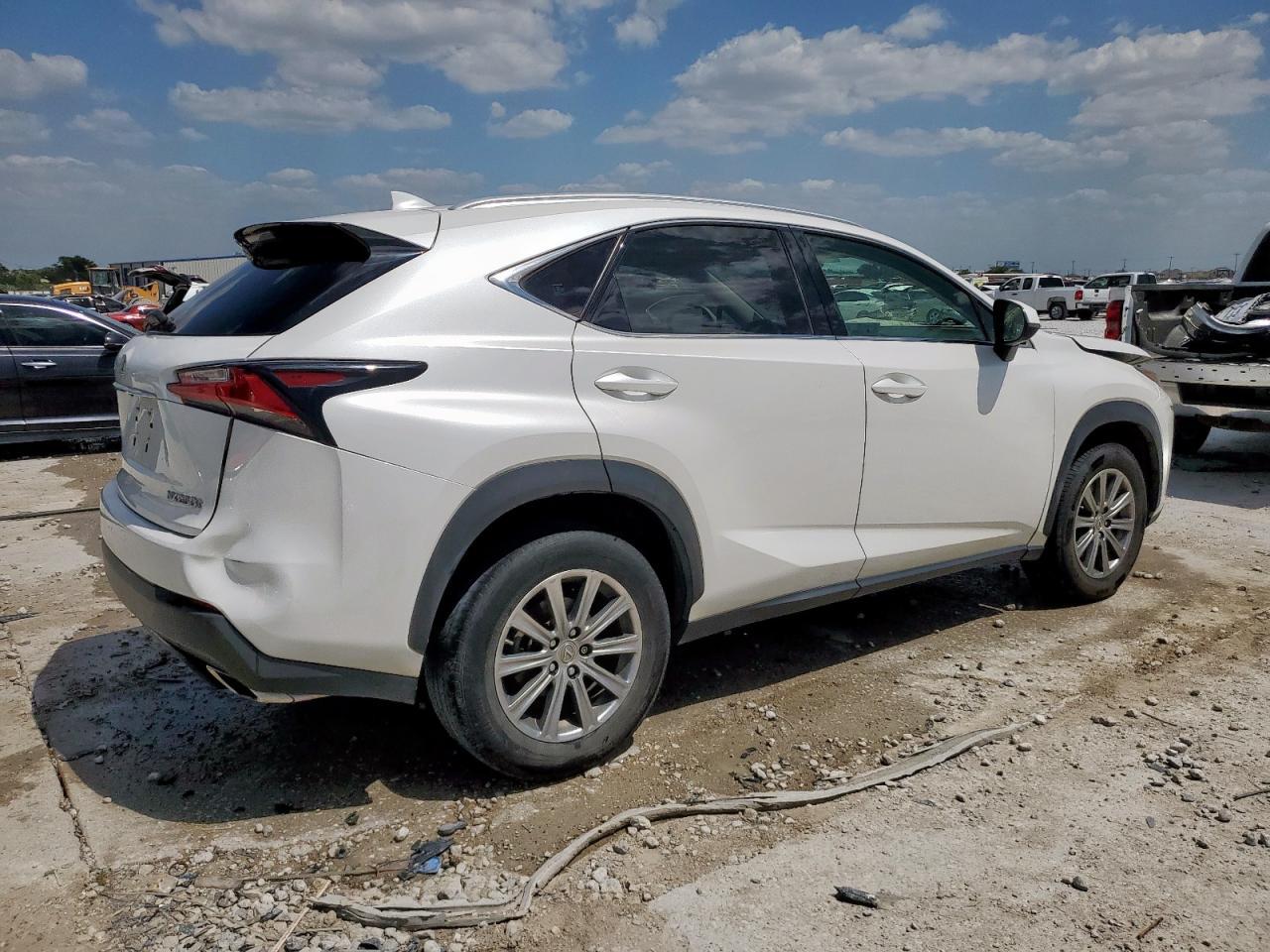 2016 LEXUS NX 200T