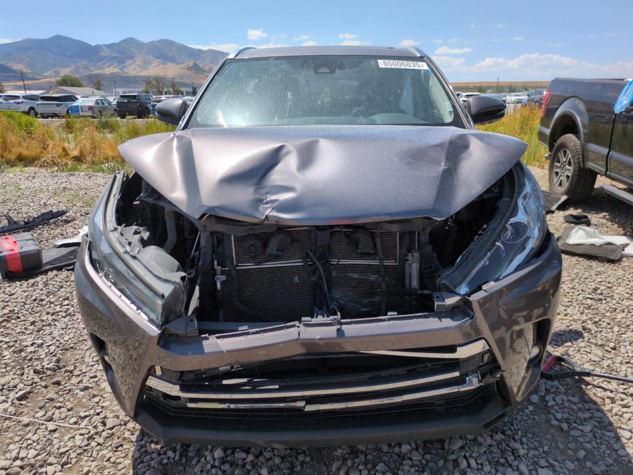2019 TOYOTA HIGHLANDER