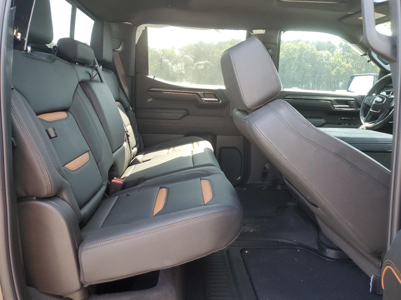 2025 GMC Sierra