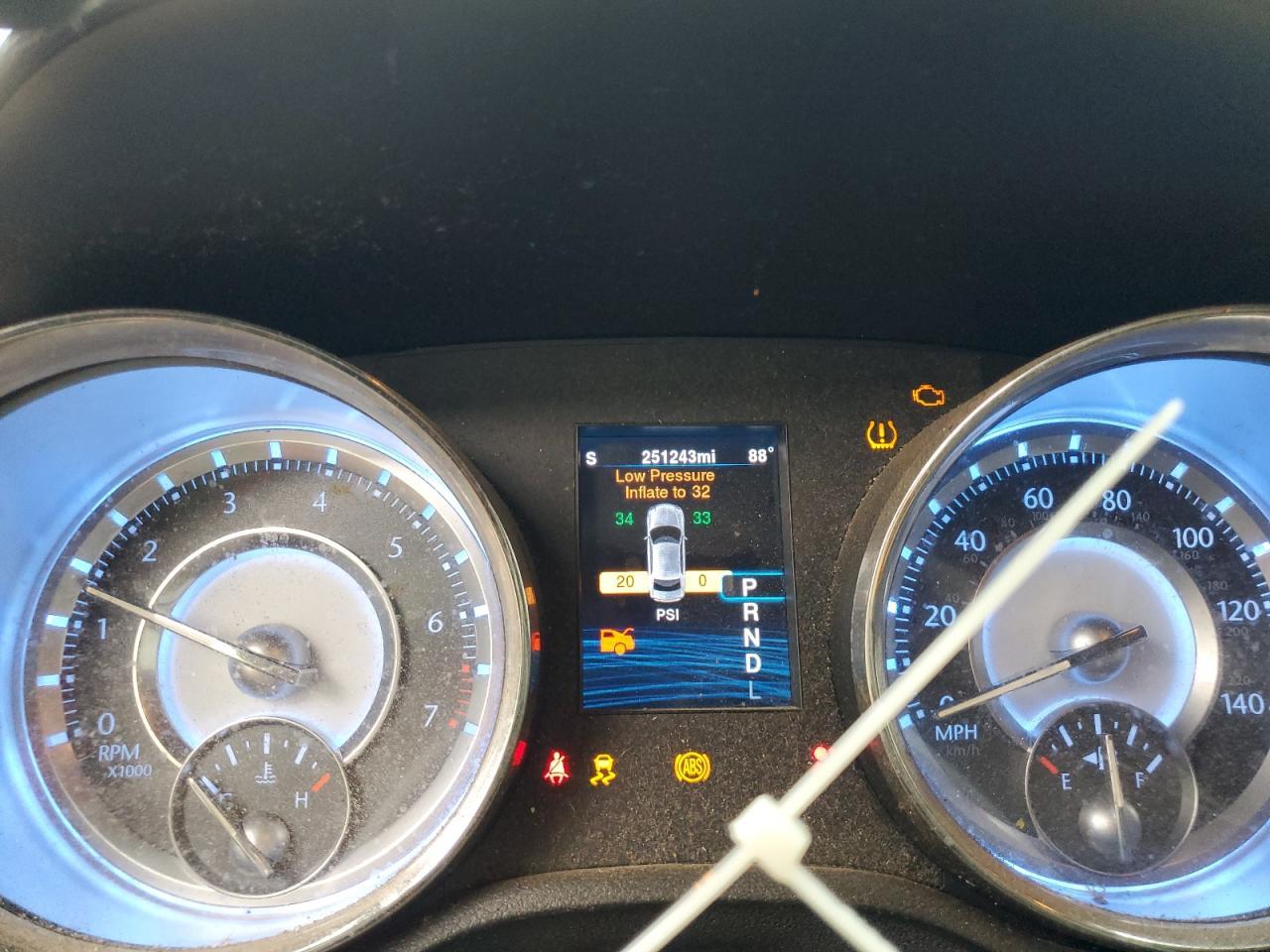 2014 CHRYSLER 300