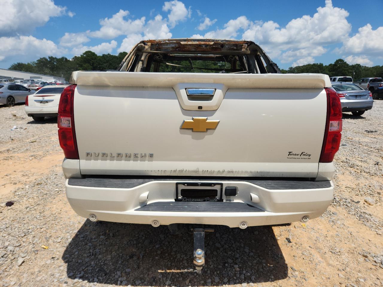 2013 CHEVROLET Avalanche