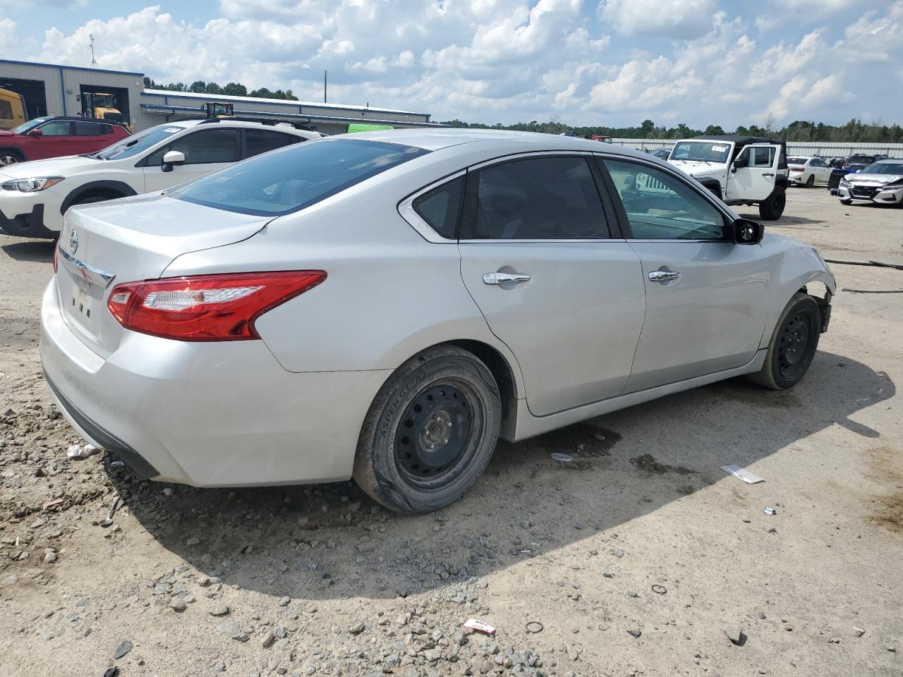 2017 NISSAN ALTIMA