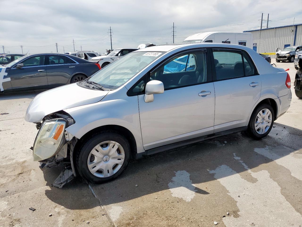 2010 NISSAN VERSA