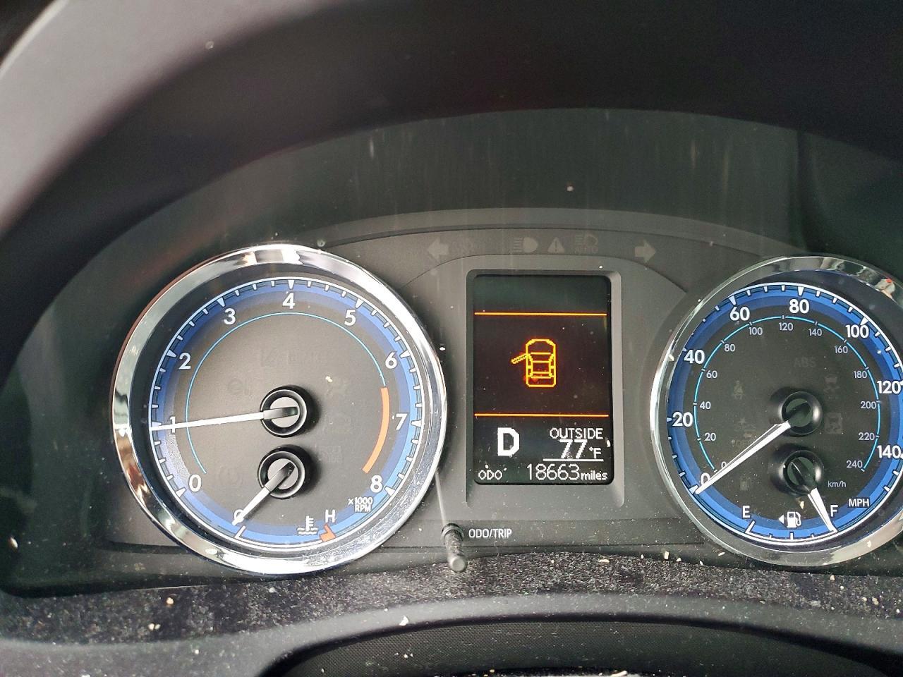 2018 TOYOTA COROLLA