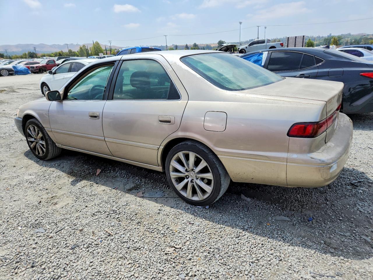 1998 TOYOTA CAMRY