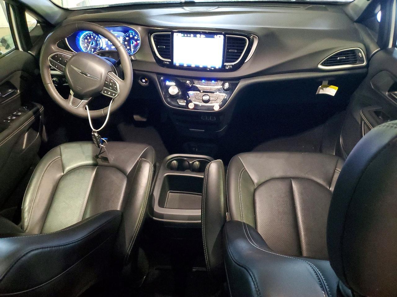 2025 CHRYSLER Pacifica