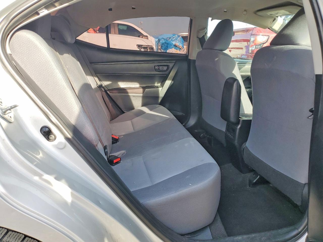2015 TOYOTA COROLLA