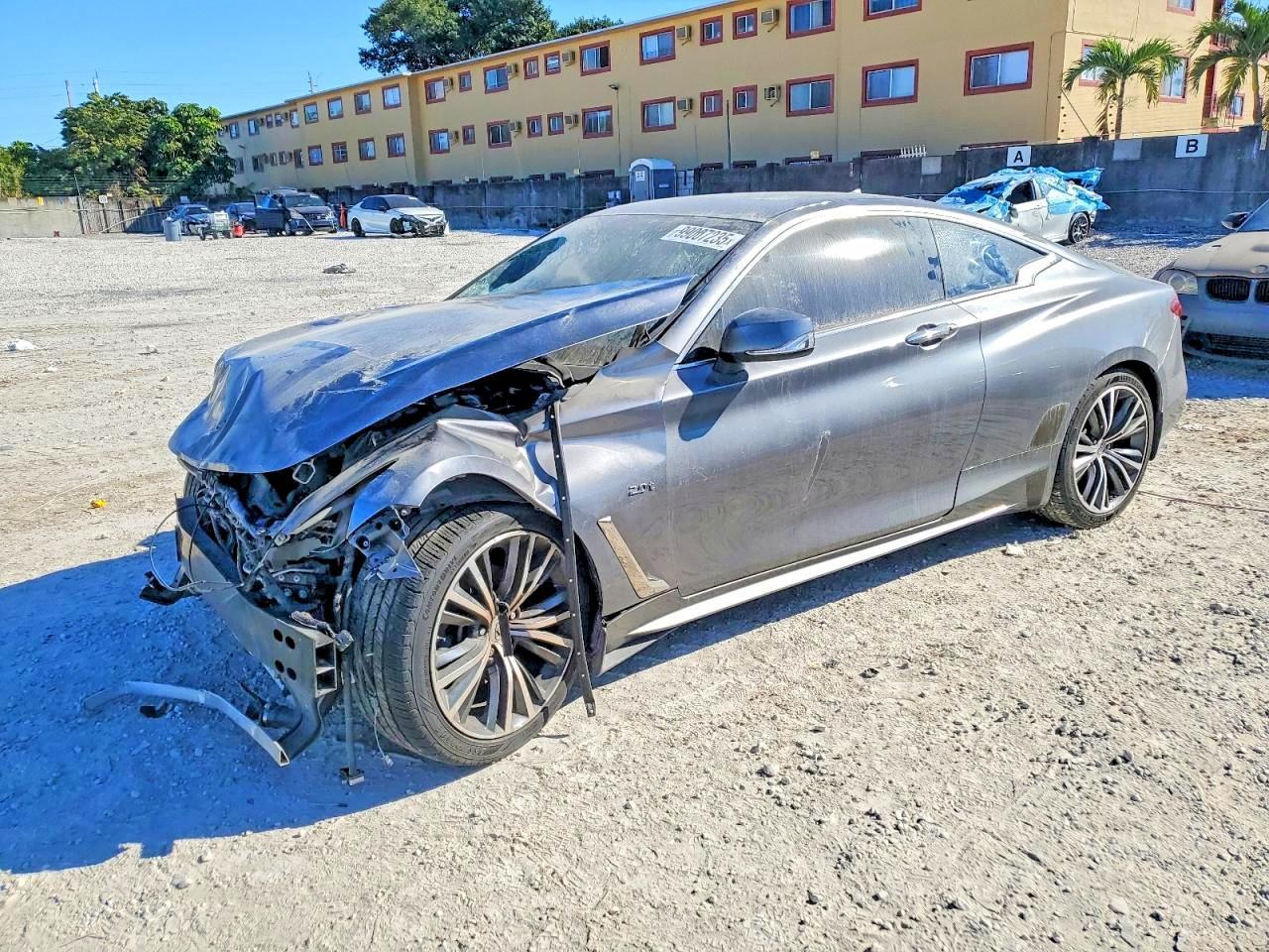 2017 INFINITI Q60