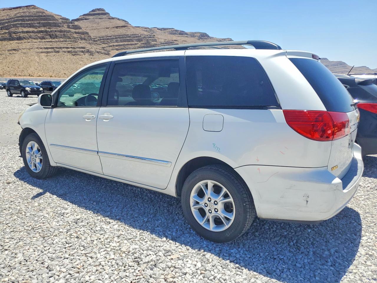 2006 TOYOTA SIENNA