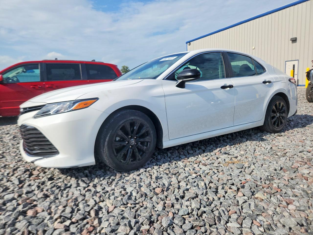 2018 TOYOTA CAMRY