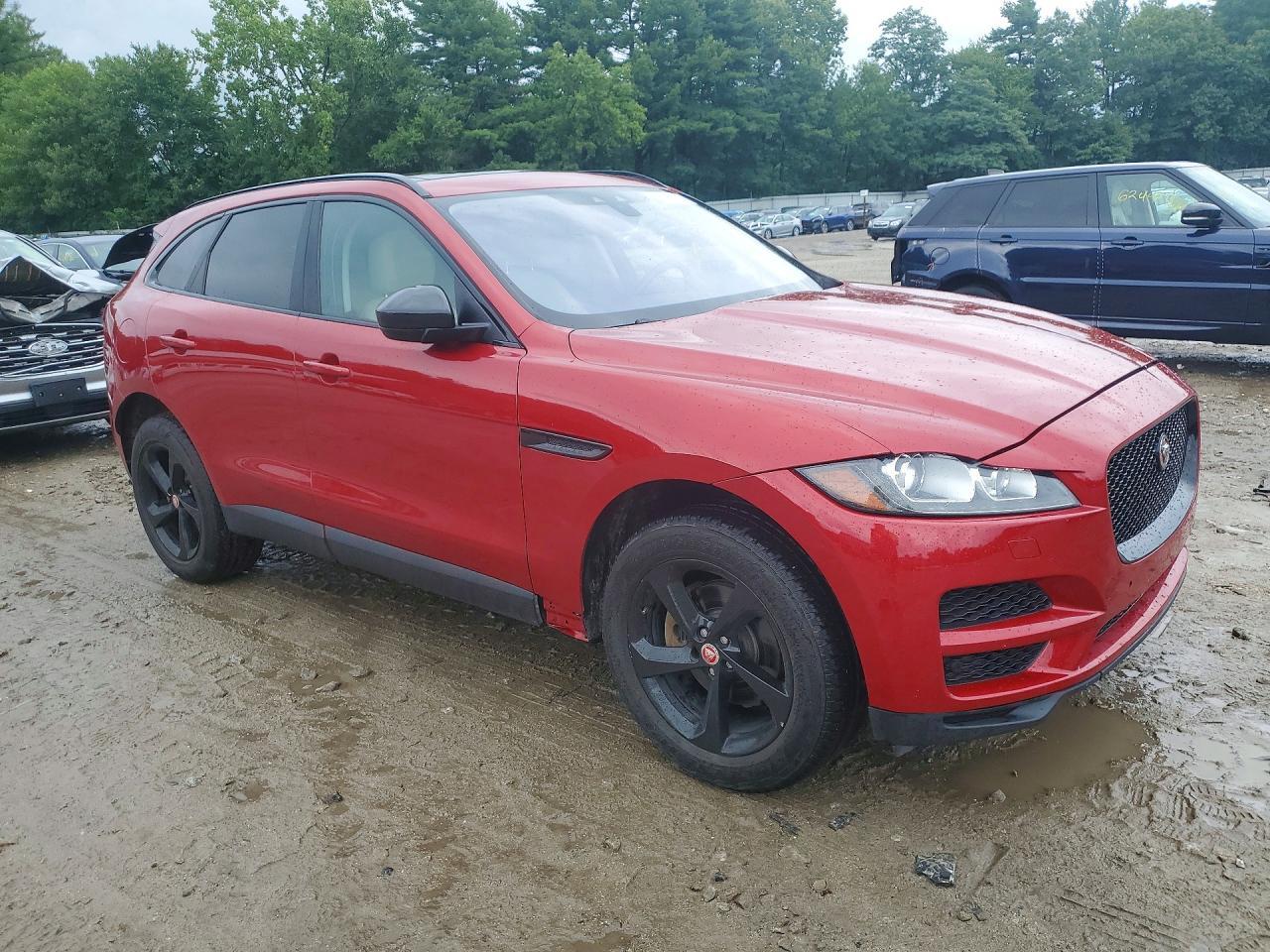 2017 JAGUAR F-Pace