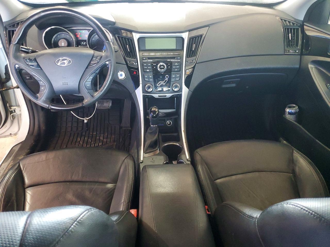 2011 HYUNDAI SONATA