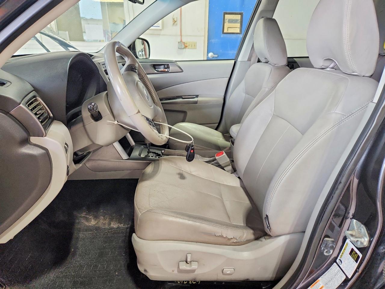 2011 SUBARU FORESTER