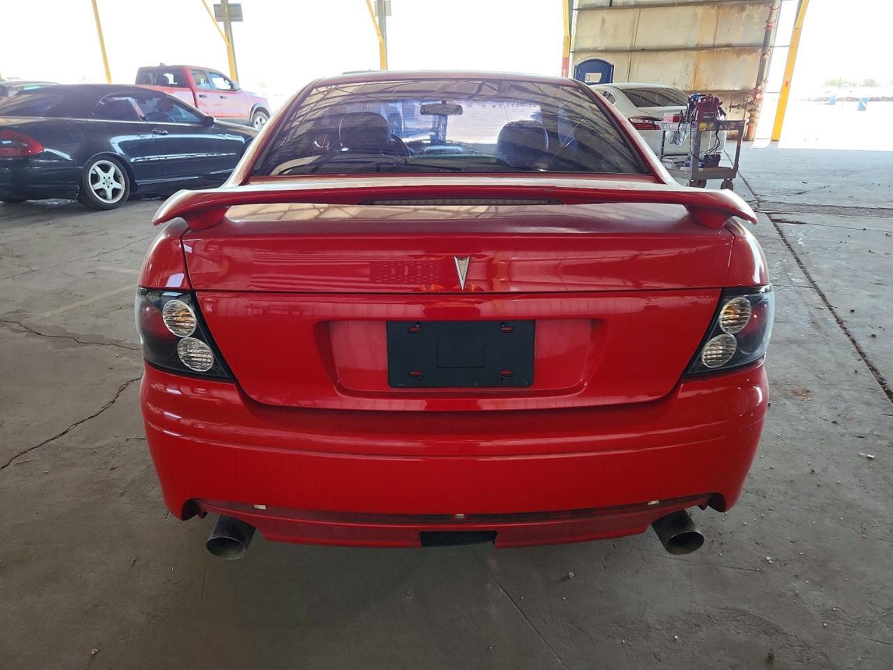 2005 PONTIAC Gto