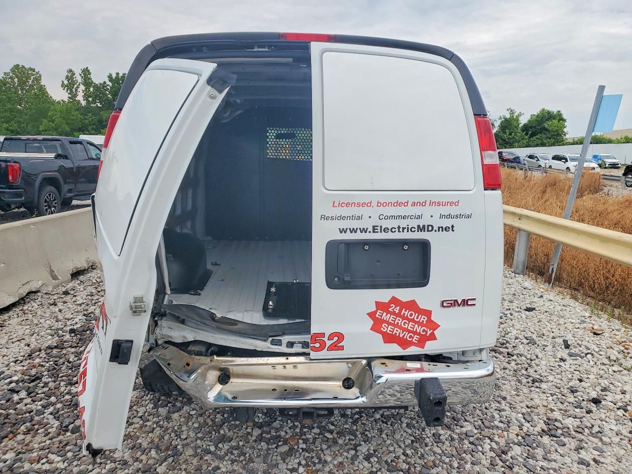 2023 GMC Savana