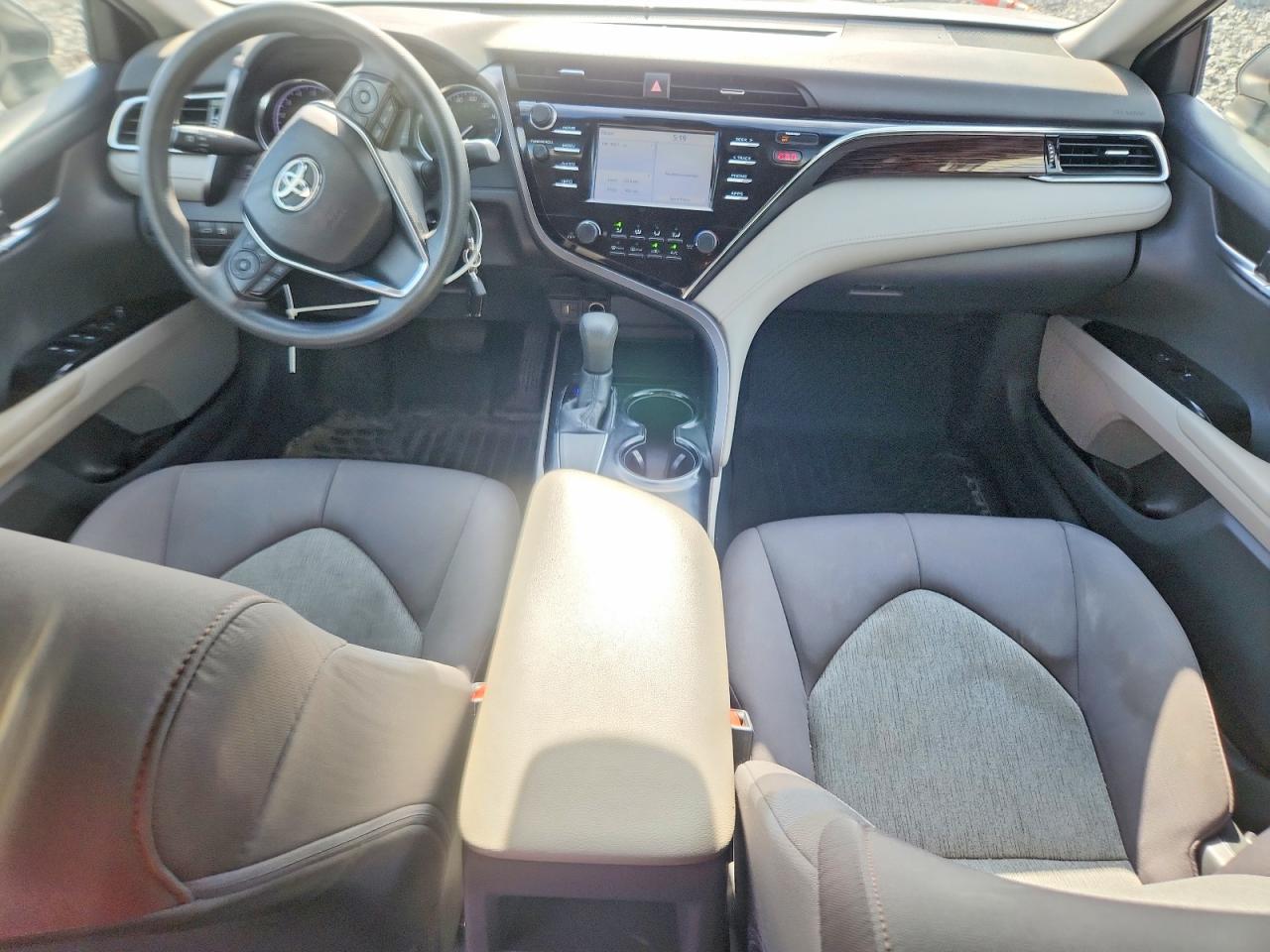 2018 TOYOTA CAMRY