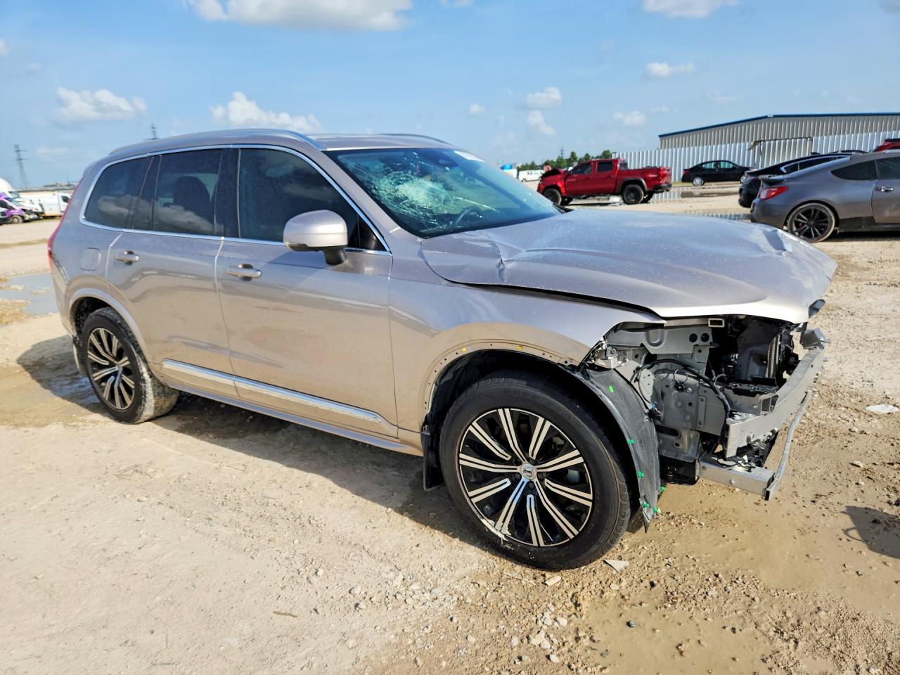 2024 VOLVO XC90