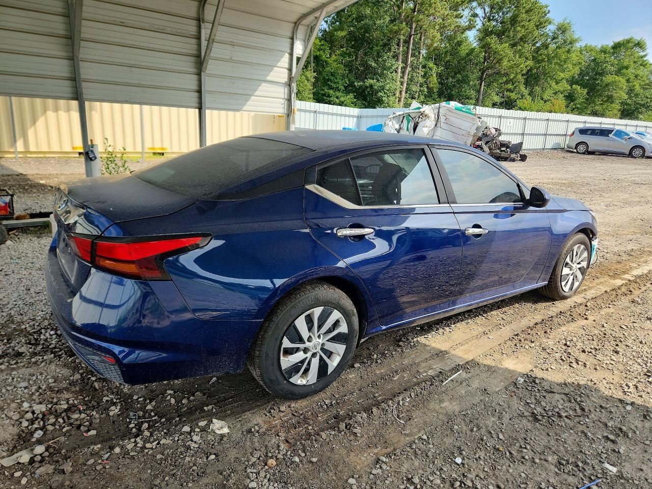 2021 NISSAN ALTIMA