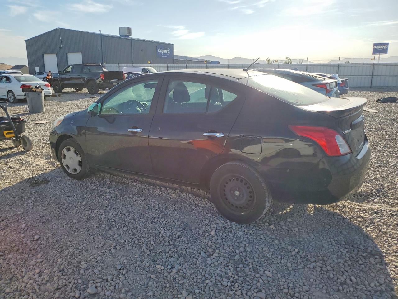 2013 NISSAN VERSA