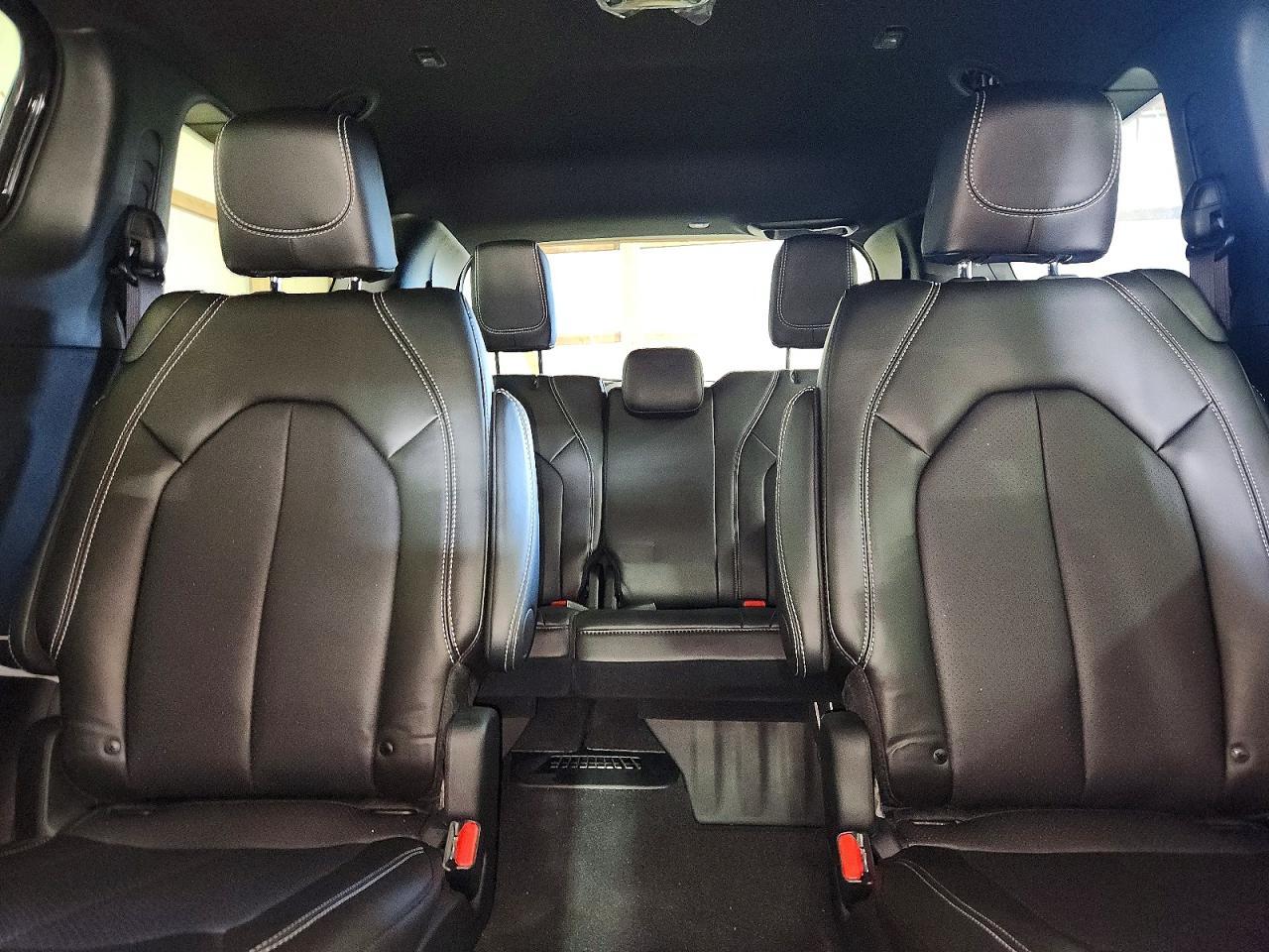 2027 CHRYSLER Pacifica