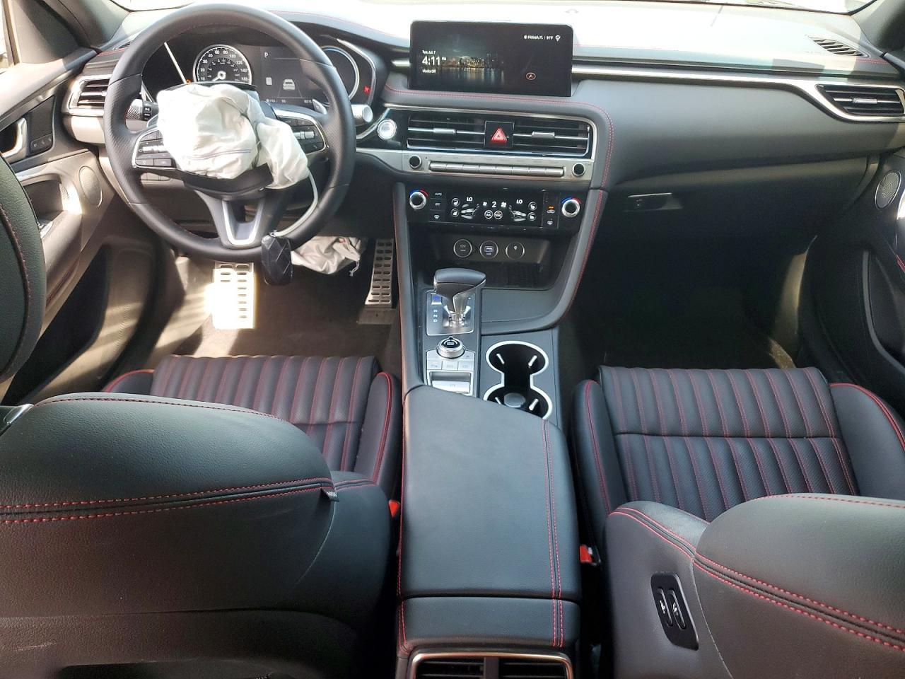 2025 GENESIS G70