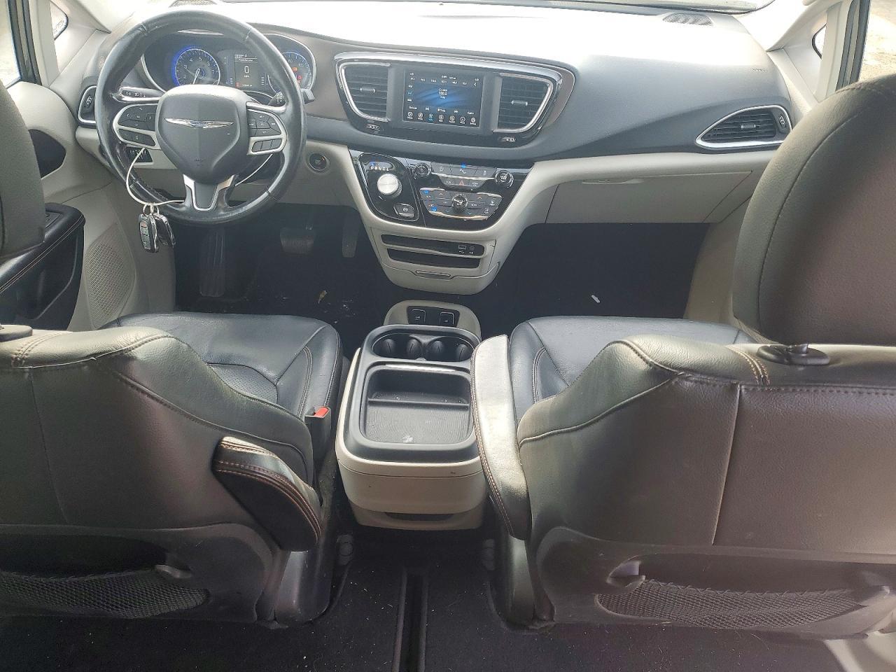 2019 CHRYSLER Pacifica