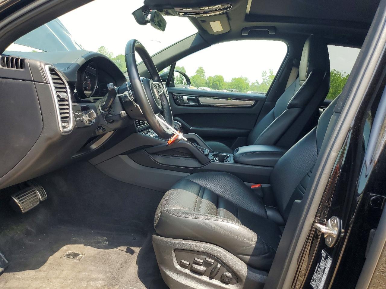 2023 PORSCHE CAYENNE