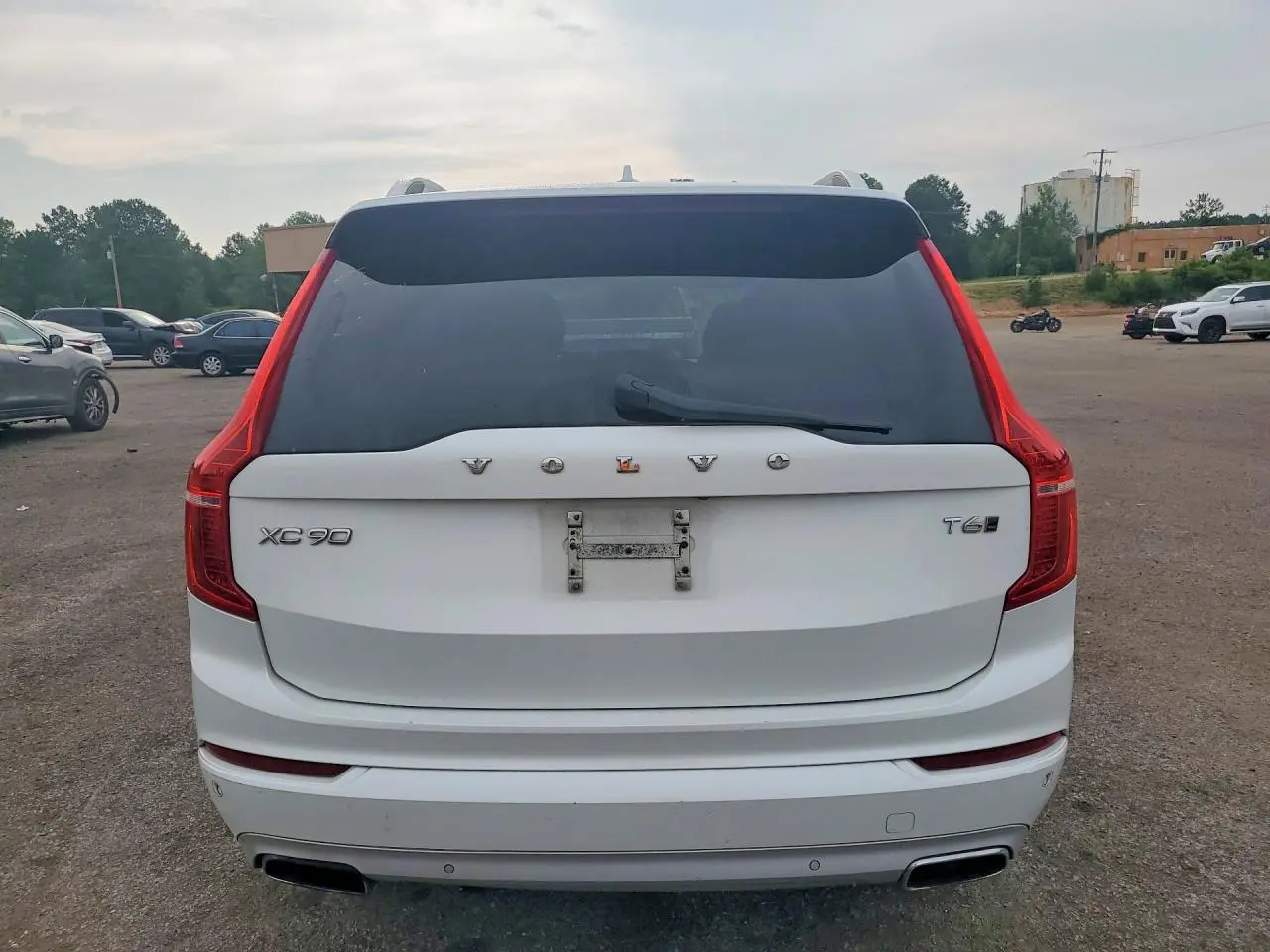 2016 VOLVO XC90