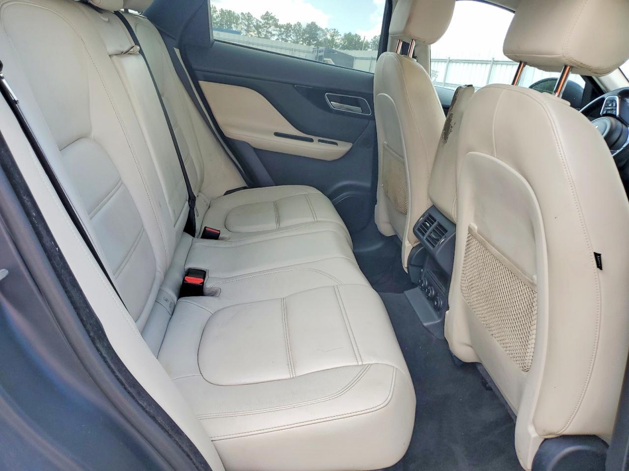 2018 JAGUAR F-Pace