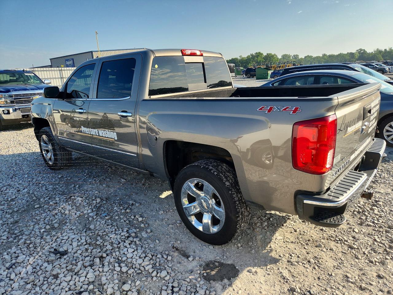 2017 CHEVROLET Silverado