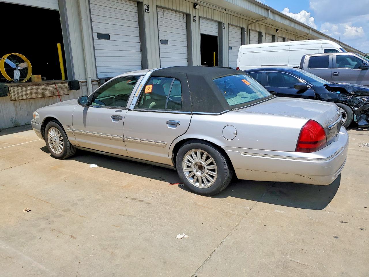 2009 MERCURY GRAND MARQUIS