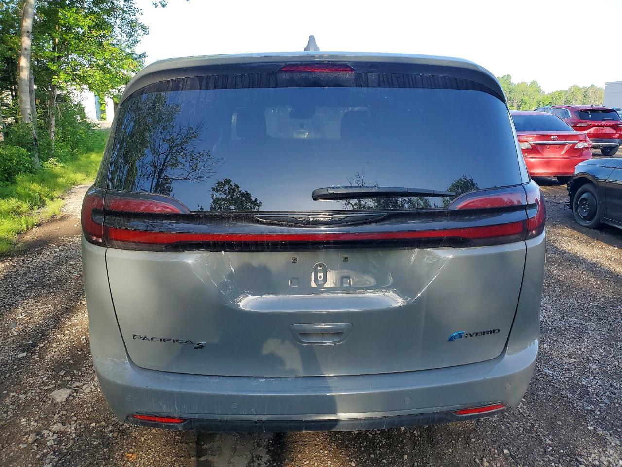 2022 CHRYSLER Pacifica