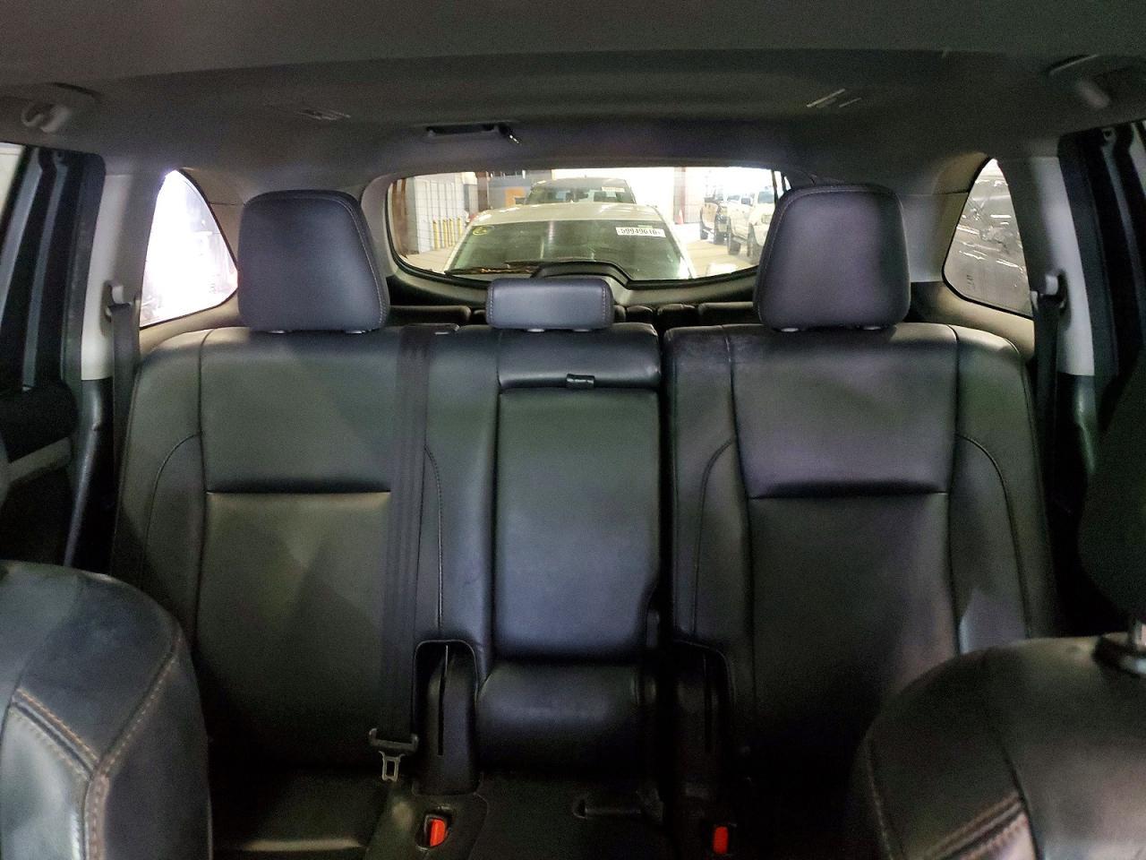 2016 TOYOTA HIGHLANDER
