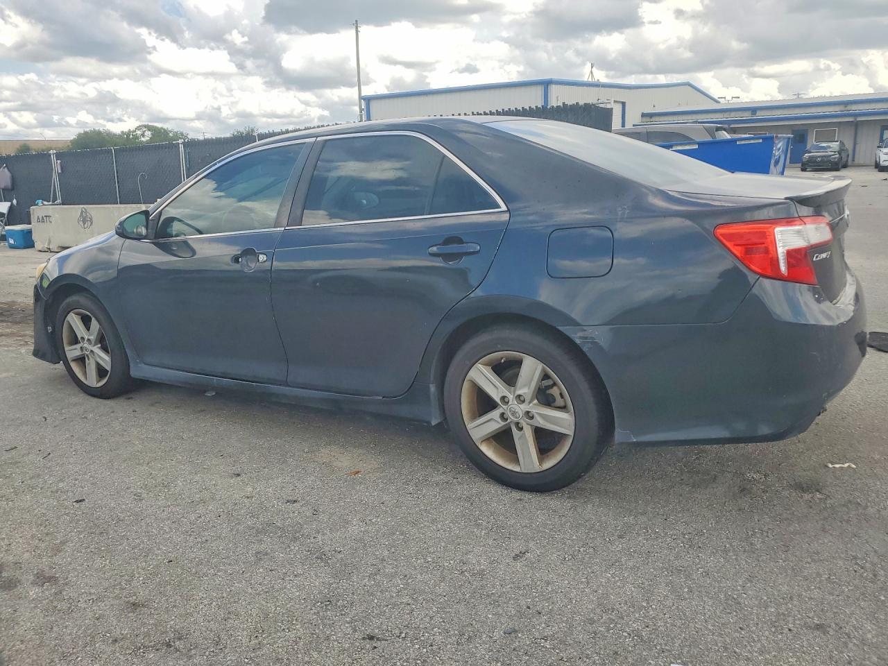 2013 TOYOTA CAMRY