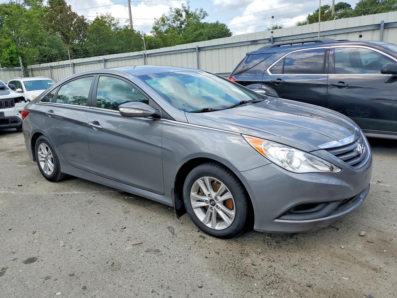 2014 HYUNDAI SONATA