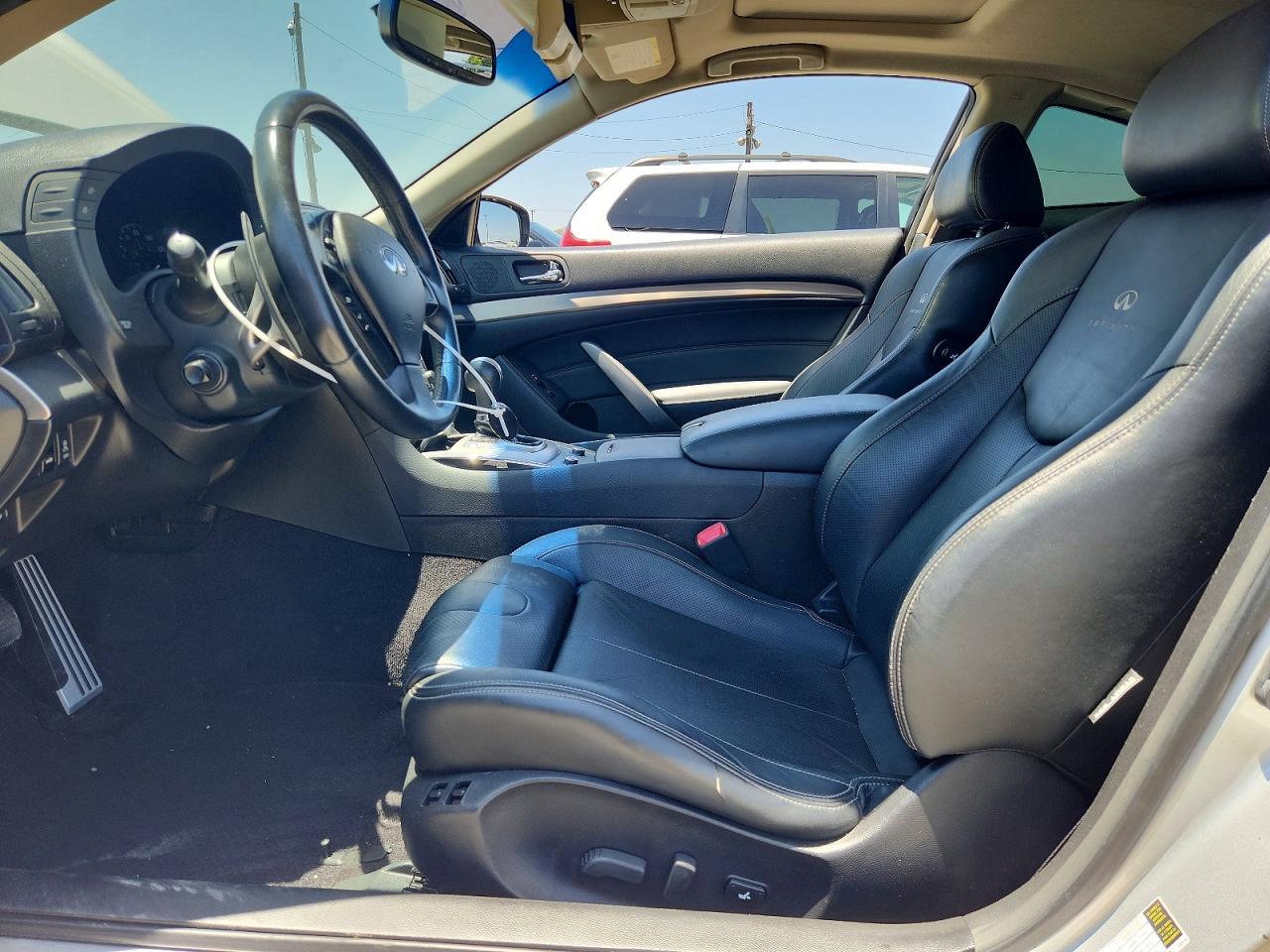 2012 INFINITI G37