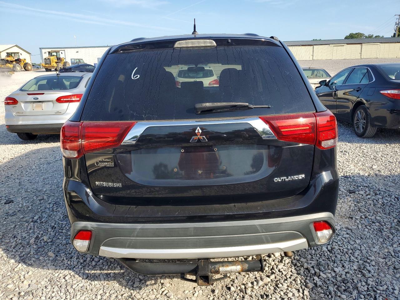 2016 MITSUBISHI outlander