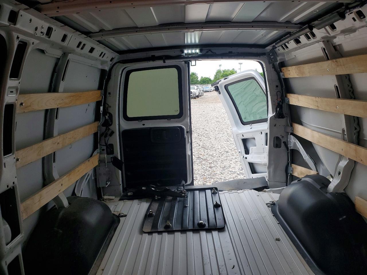 2023 GMC Savana