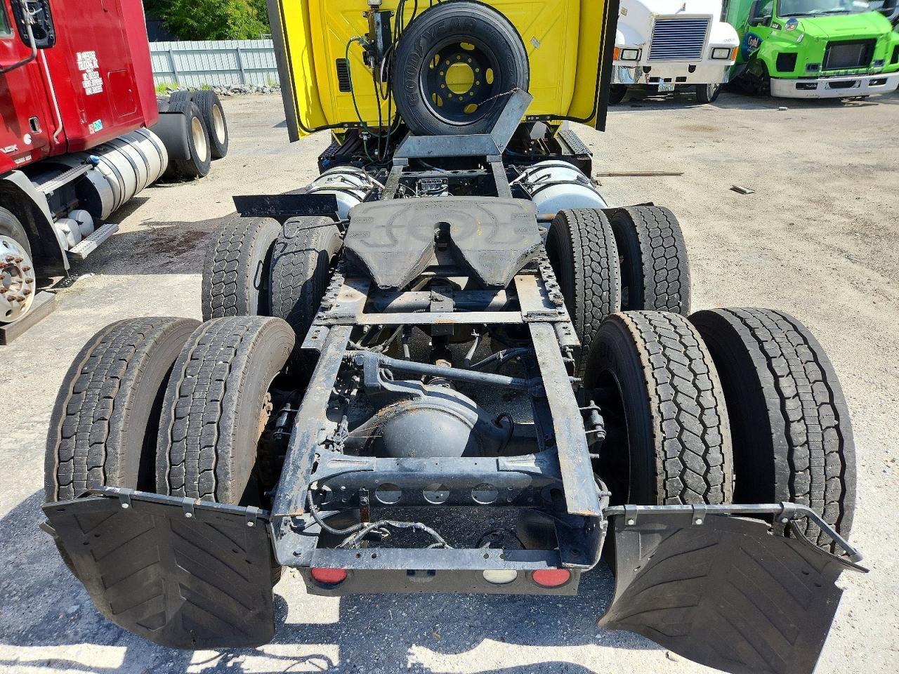 2020 INTERNATIONAL Rh613