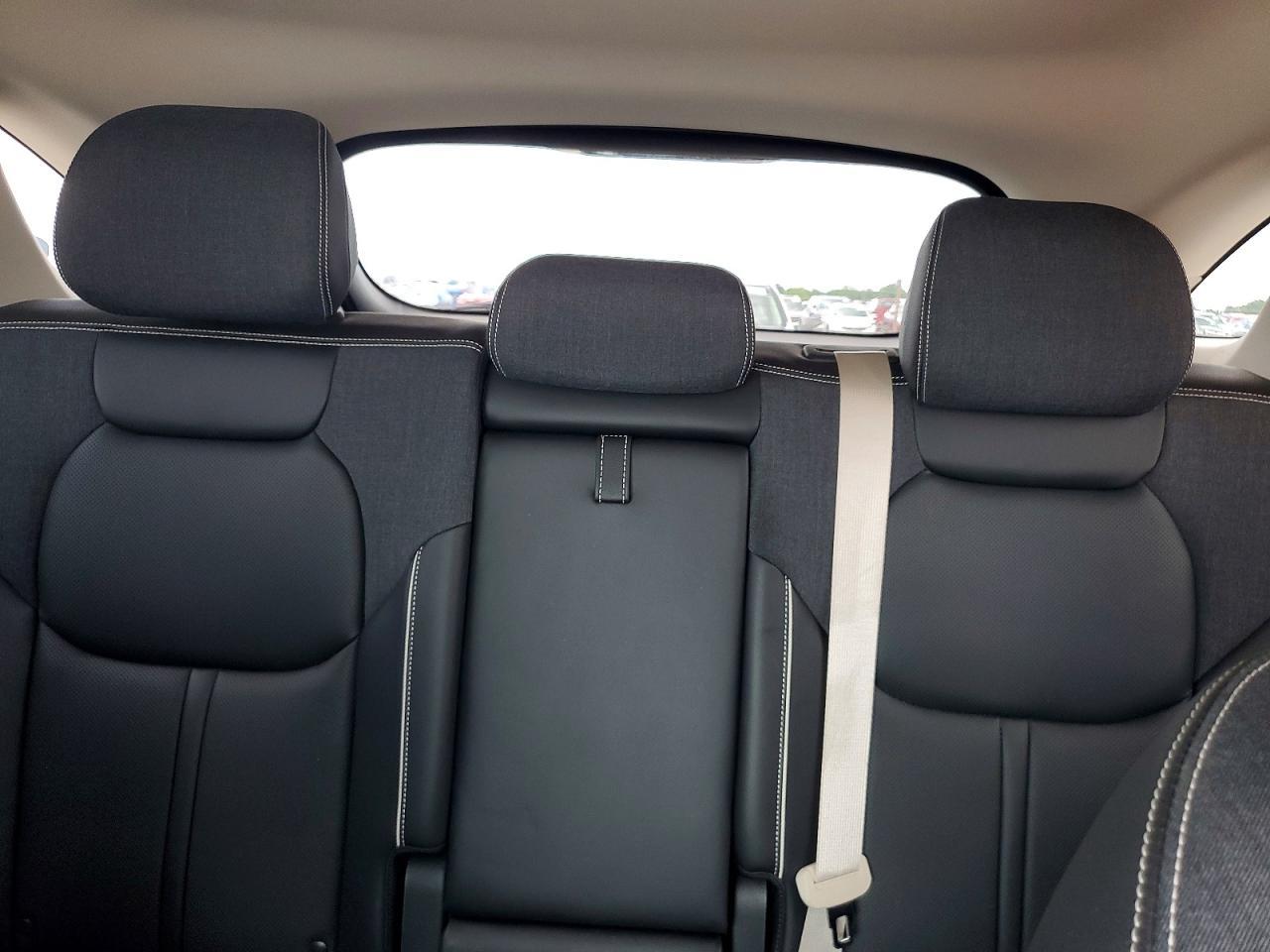 2024 GENESIS GV70