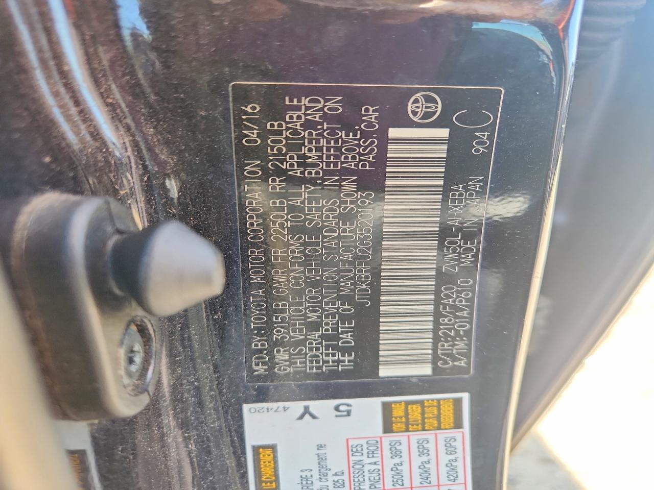 2016 TOYOTA PRIUS