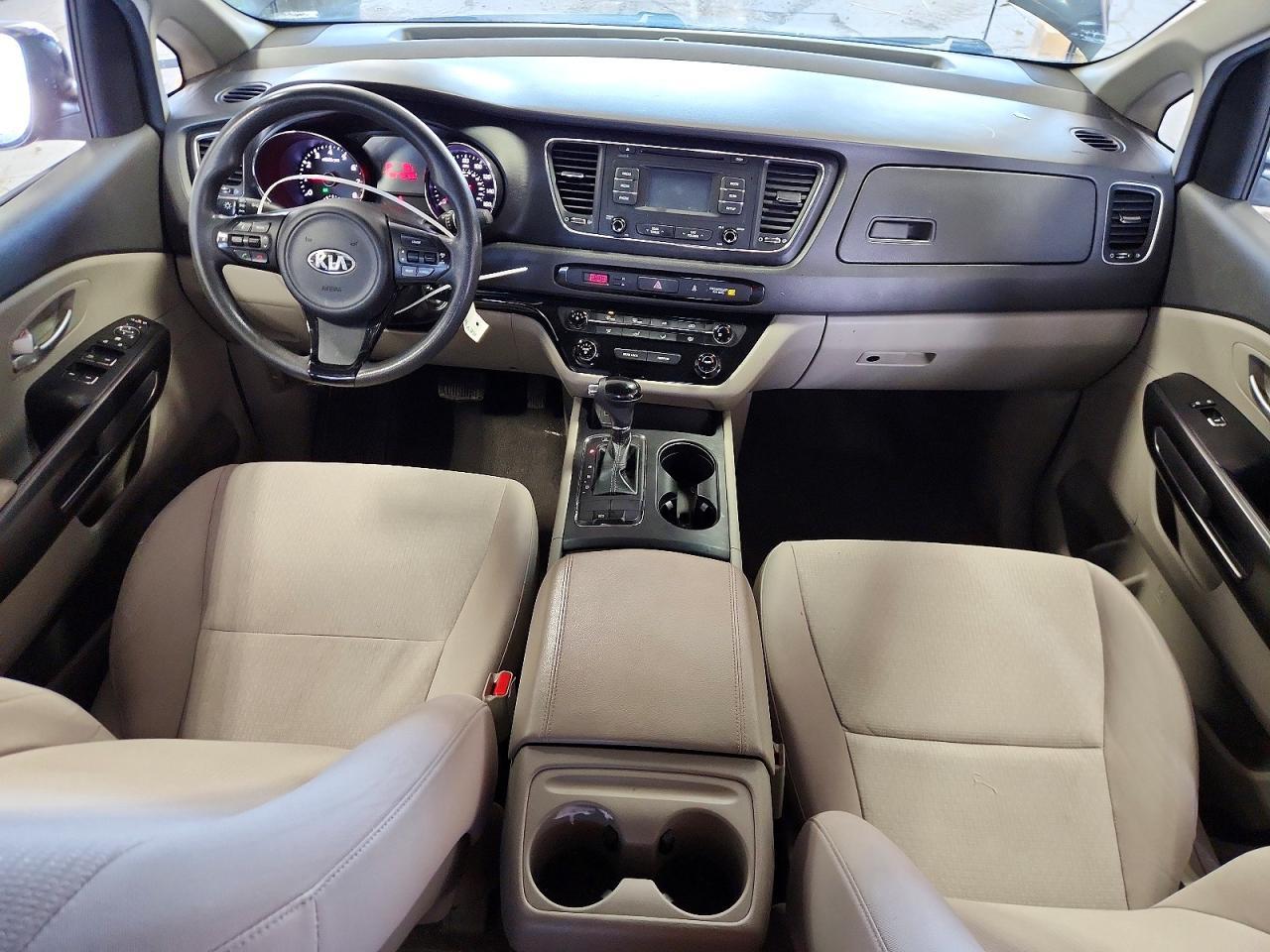 2016 KIA SEDONA
