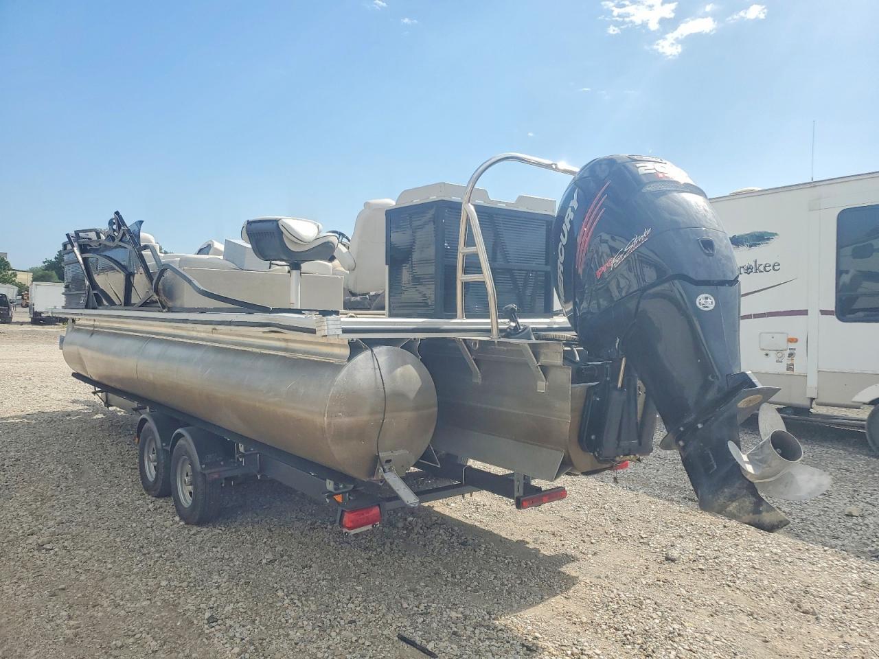 2019 LUND Boat/trlr
