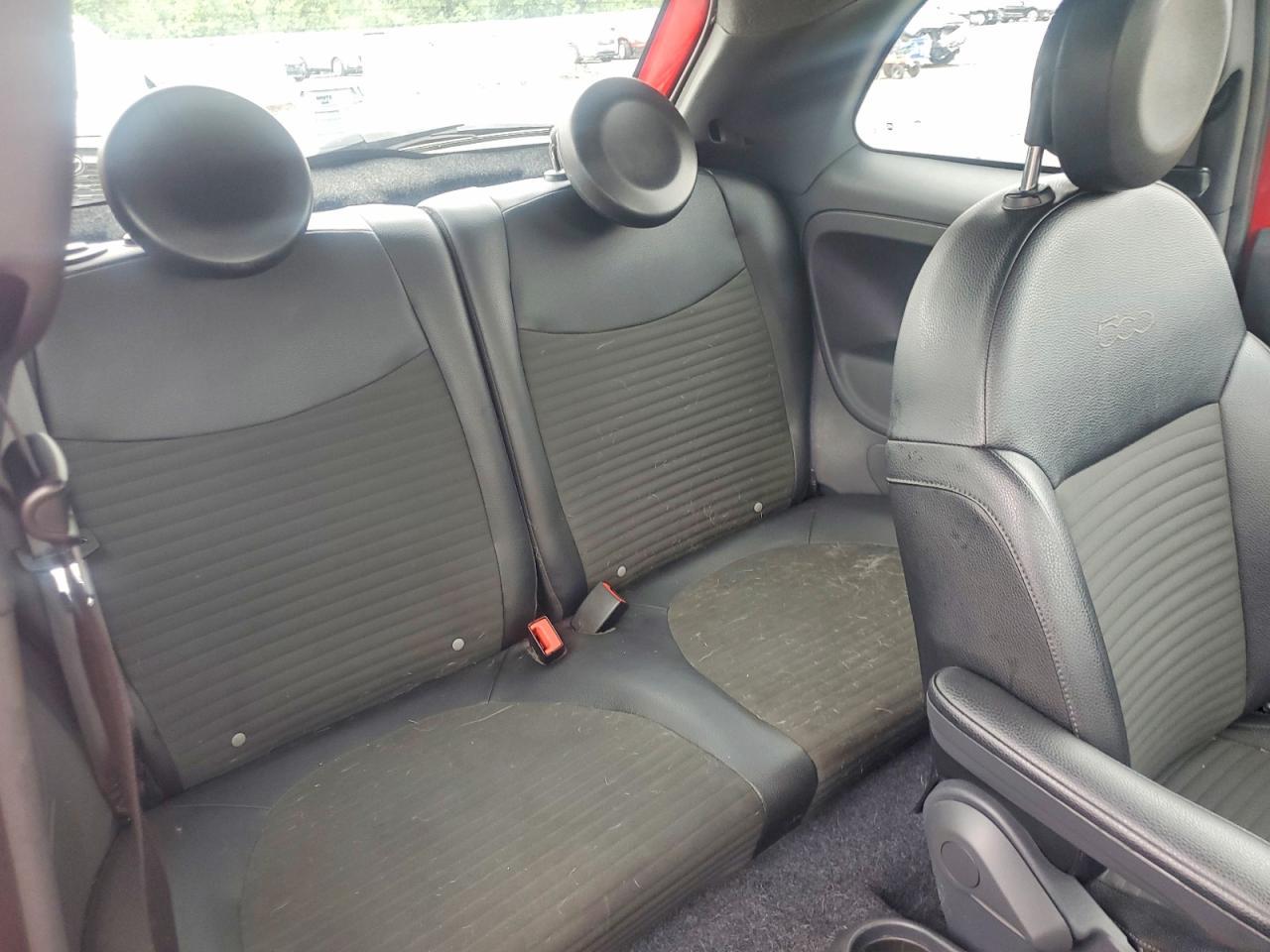 2015 FIAT 500
