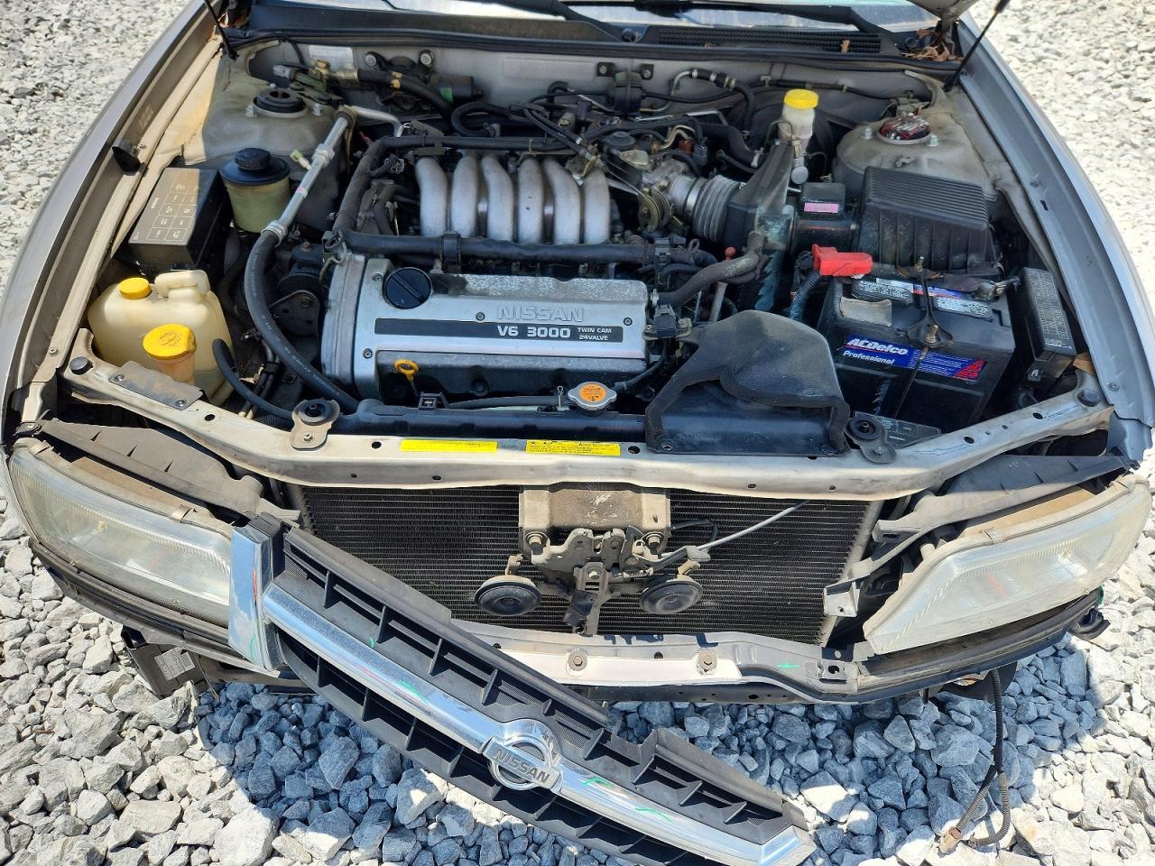 1998 NISSAN Maxima