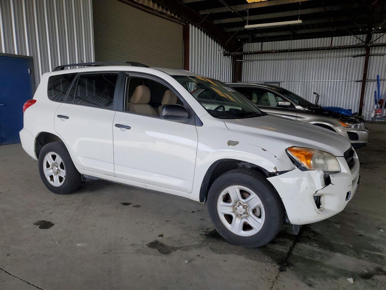 2011 TOYOTA RAV4