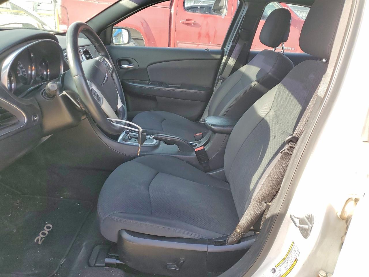 2013 CHRYSLER 200