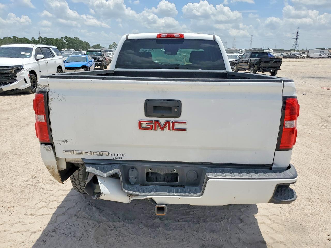 2018 GMC Sierra